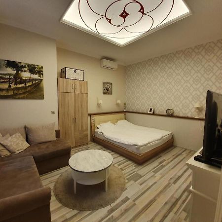 All In Apartman Ii. Budapeste Exterior foto