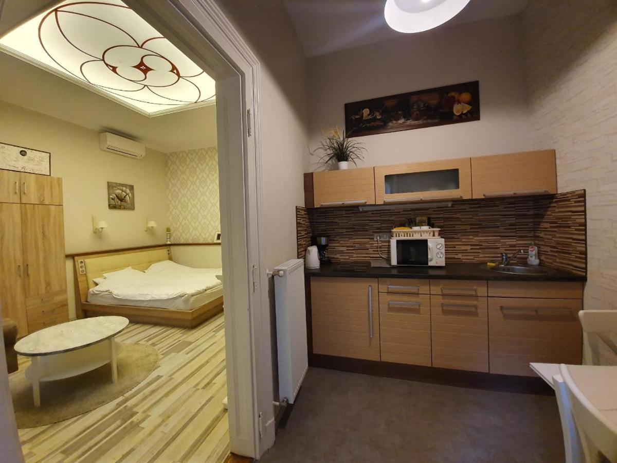 All In Apartman Ii. Budapeste Exterior foto